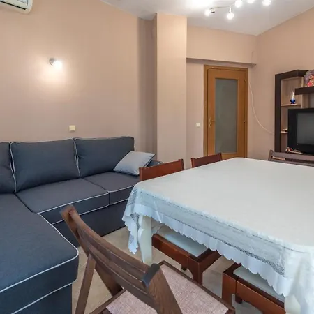 Azure Pretty Location Near Sea Garden Апартамент Бургас