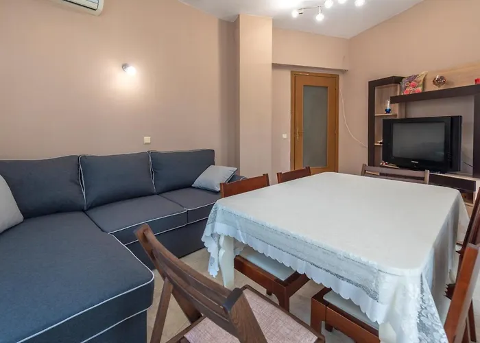 Azure Pretty Location Near Sea Garden Апартамент Бургас