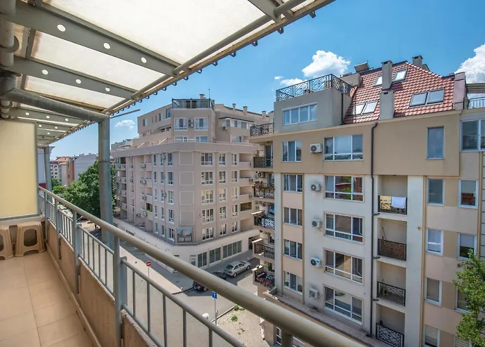 Azure Pretty Location Near Sea Garden